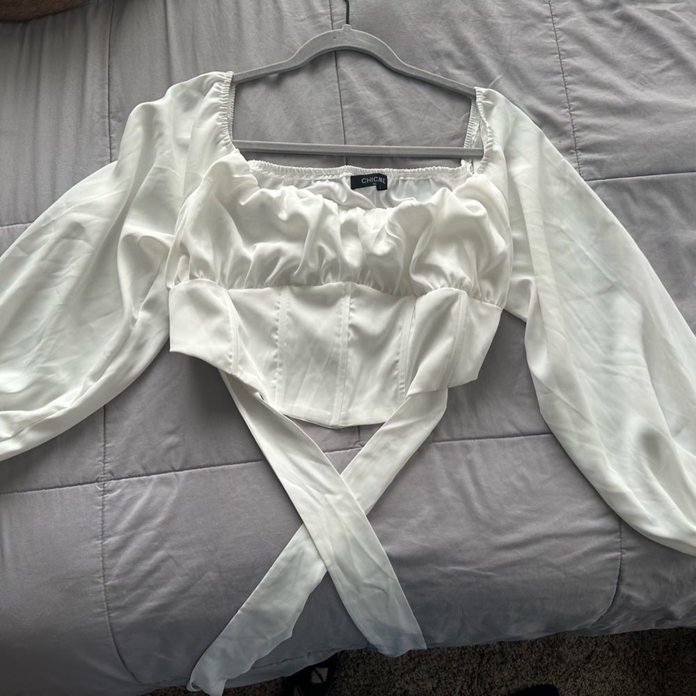 Flowy long sleeve